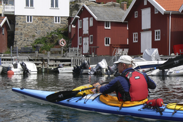 Fredrik Bistedt Kayaking in Sweden with Crossing Latitudes